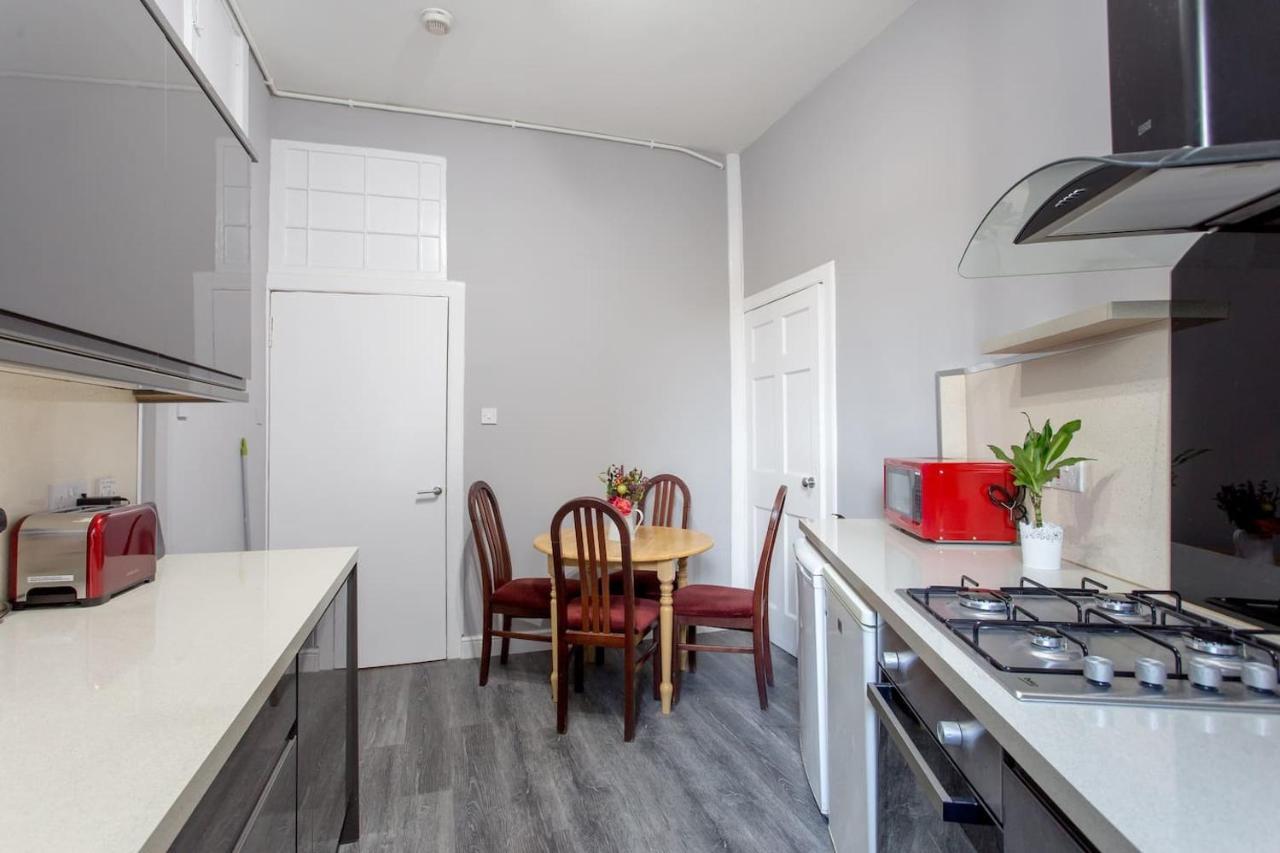 Stunning 2-Bed Apartment In Central Edinburgh Bagian luar foto