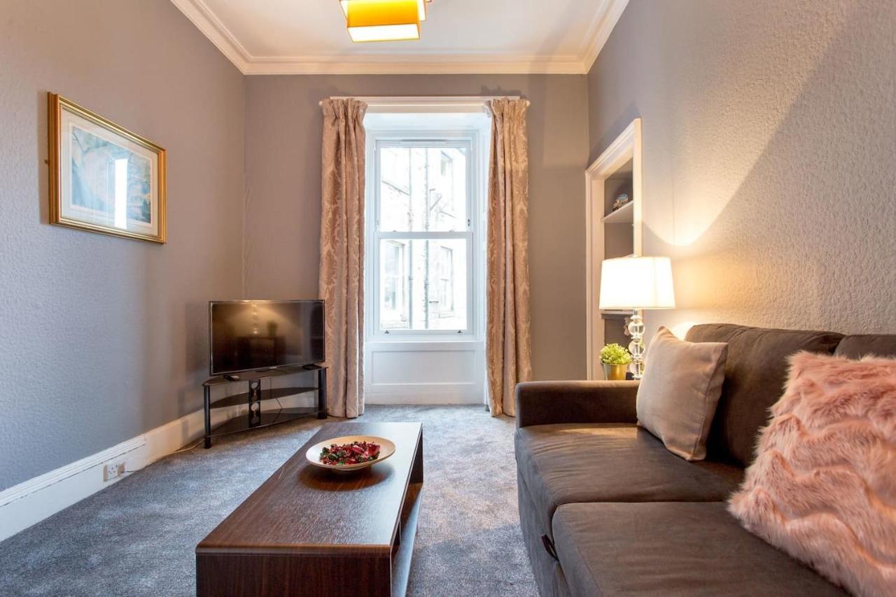 Stunning 2-Bed Apartment In Central Edinburgh Bagian luar foto