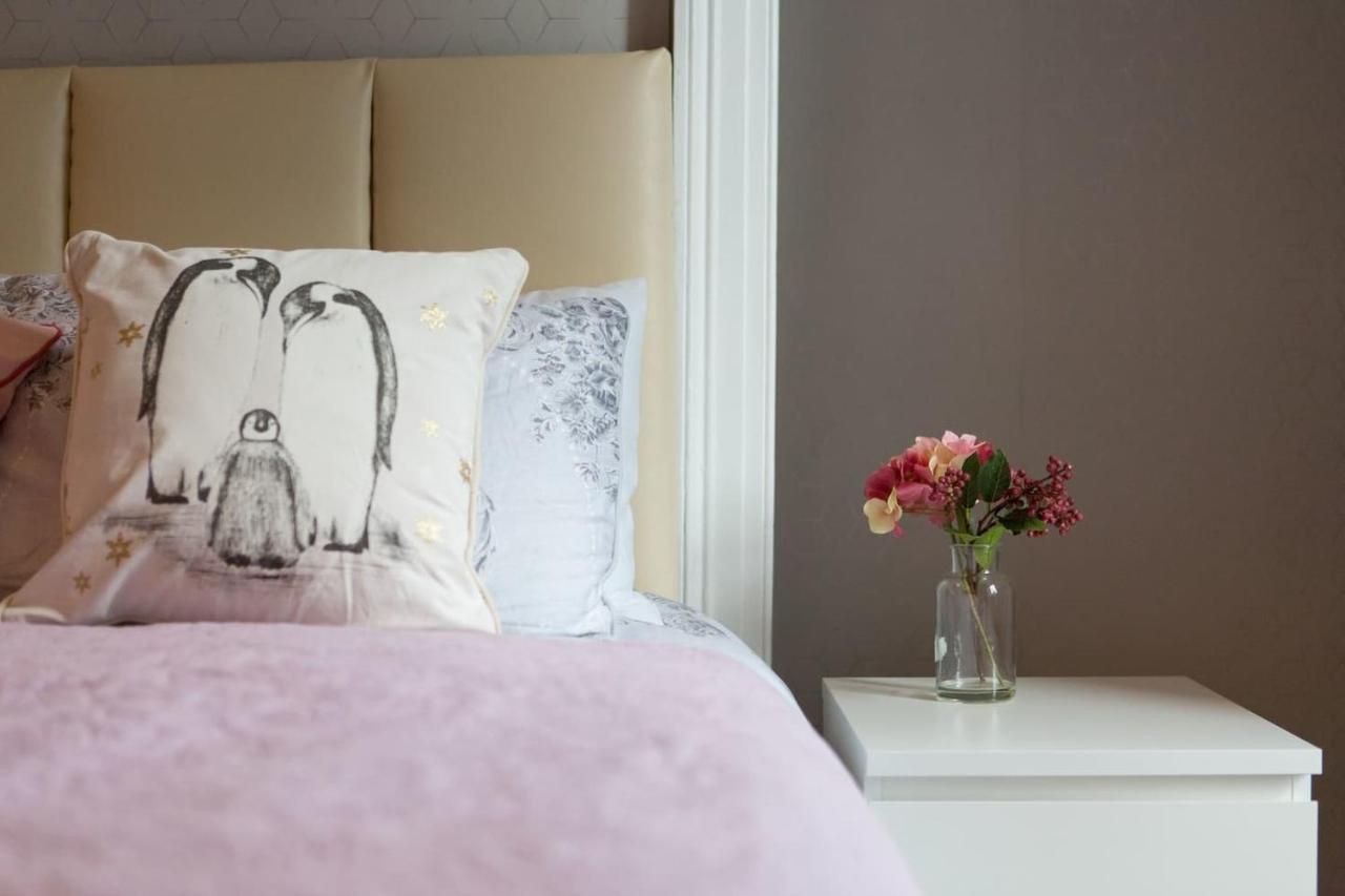 Stunning 2-Bed Apartment In Central Edinburgh Bagian luar foto