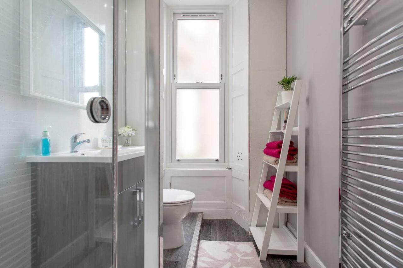Stunning 2-Bed Apartment In Central Edinburgh Bagian luar foto