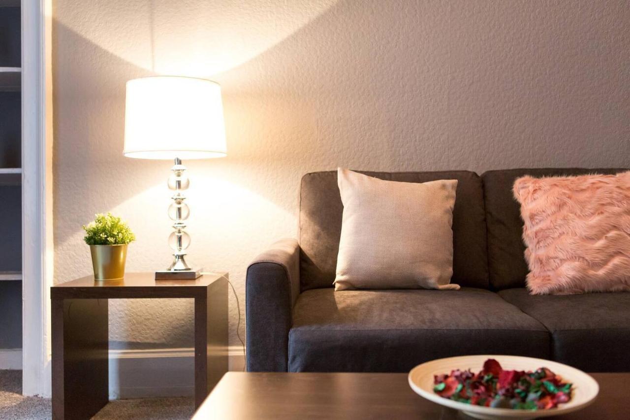 Stunning 2-Bed Apartment In Central Edinburgh Bagian luar foto