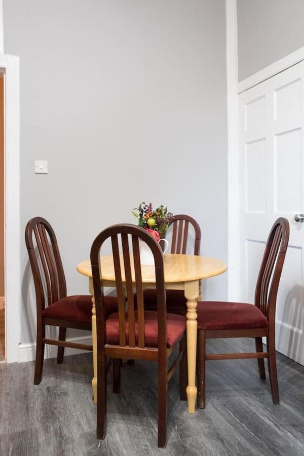 Stunning 2-Bed Apartment In Central Edinburgh Bagian luar foto