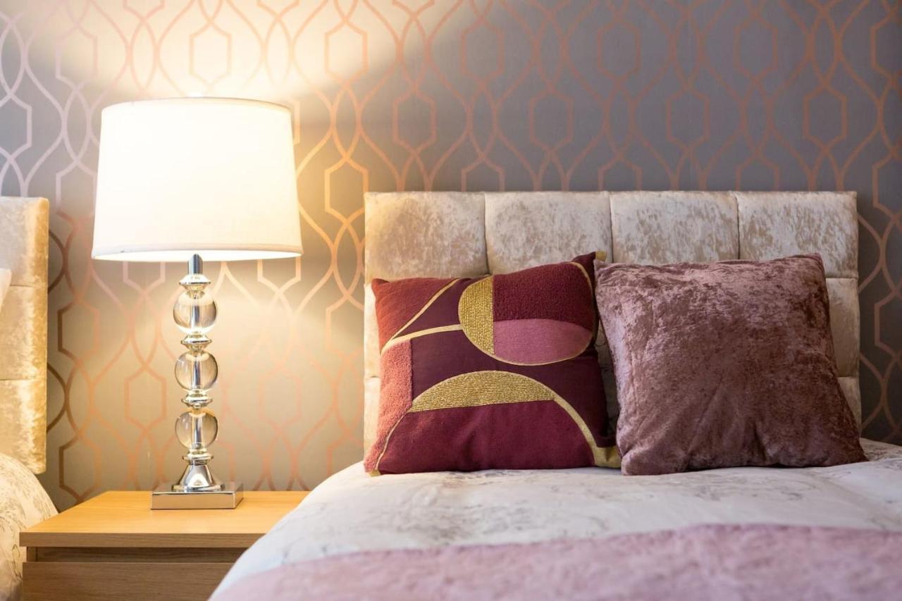 Stunning 2-Bed Apartment In Central Edinburgh Bagian luar foto