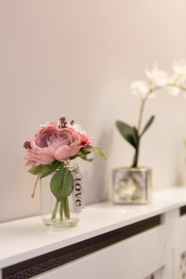 Stunning 2-Bed Apartment In Central Edinburgh Bagian luar foto
