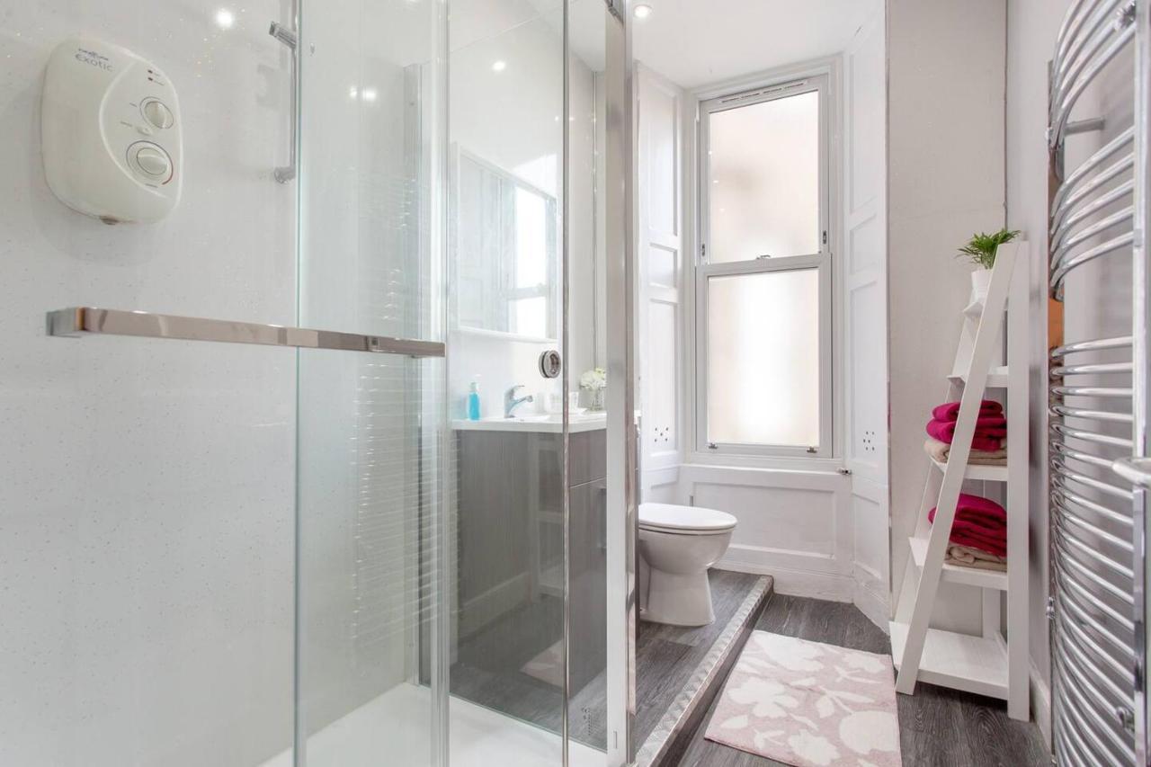 Stunning 2-Bed Apartment In Central Edinburgh Bagian luar foto
